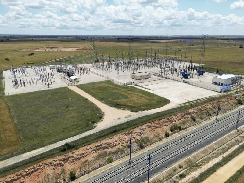 Gobierno da luz verde a la contratación de trabajos de mantenimiento en las infraestructuras eléctricas de Adif y Adif AV