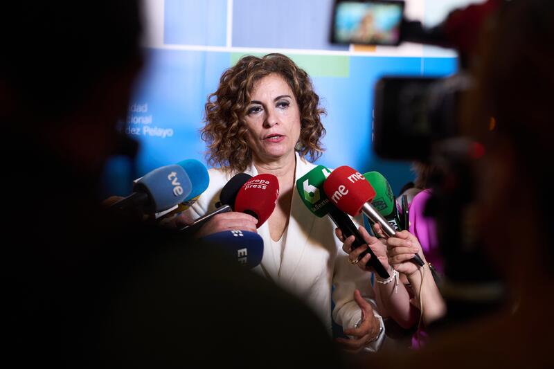 Montero solicita a Feijóo que adopte una posición unívoca en relación a la financiación autonómica