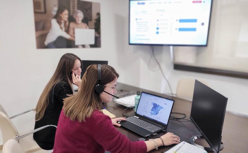 Mayo trae buenas noticias con un repunte del 2,5% en el empleo y 4,1% en los salarios en grandes empresas
