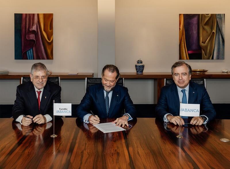 Abanca cierra la operación de compra del banco portugués EuroBic y amplía su presencia en la Península Ibérica