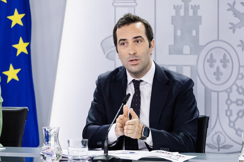 Gobierno revisa al alza la previsión de expansión económica al 2,4% este año y al 2,2% en 2025