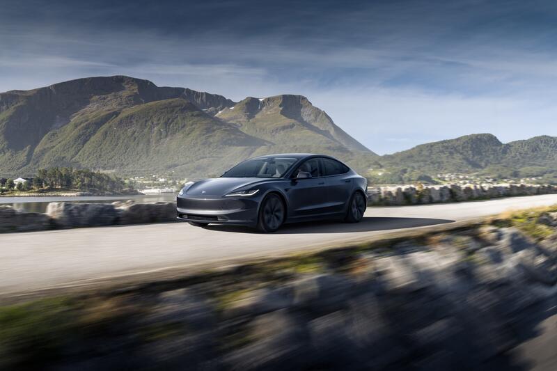 Tesla ofrece un atractivo descuento para acceder a sus modelos Model 3 y Model Y en España