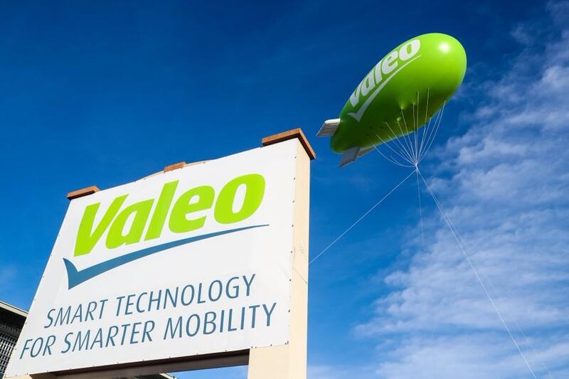 Valeo inicia proceso de venta de tres plantas de fabricación de componentes en Francia