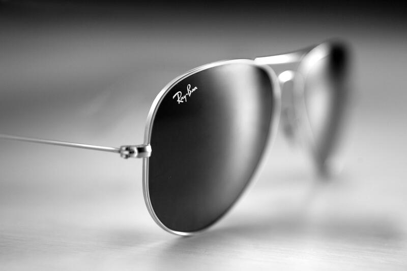 Meta evalúa hacerse con una parte del capital de la firma EssilorLuxottica