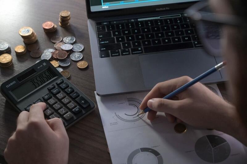 La industria de Brasil afrontó un 4,1% de sus ingresos en costes regulatorios durante 2023