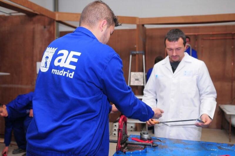 Madrid da luz verde a ayudas destinadas a mejorar la inserción laboral de personas mayores de 45 años