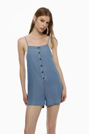 Los monos rústicos de Lefties son aliados perfectos para el calor del verano 44 Merca2.es Mono denim ligero