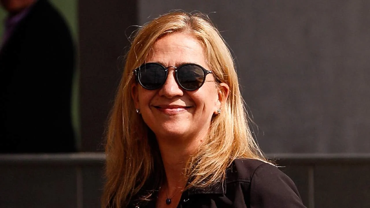 Pilar Eyre desvela la gran borrachera que cogió la infanta Cristina al enterarse de esta fatídica noticia