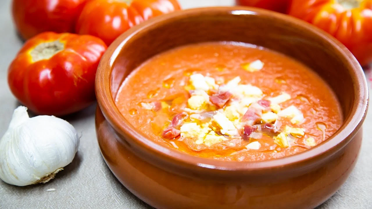 Receta fácil y tradicional de salmorejo cordobés