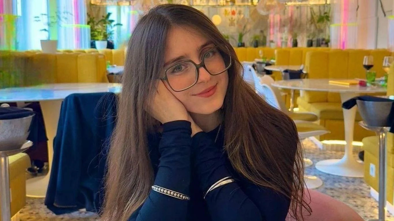 Roro abandona el rol tradwife y sorprende con su nueva dirección estratégica