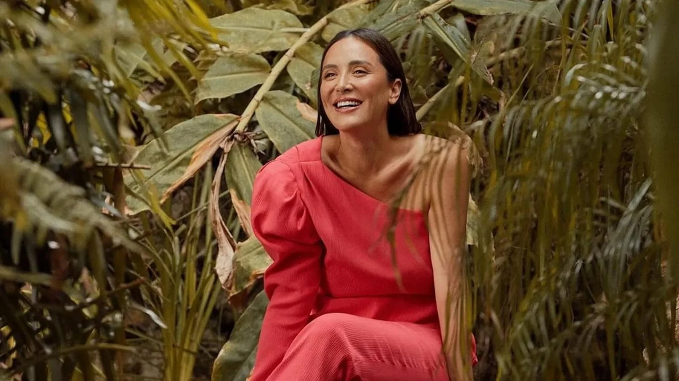 Zara lo peta con el vestido de Tamara Falcó a un precio de regalo