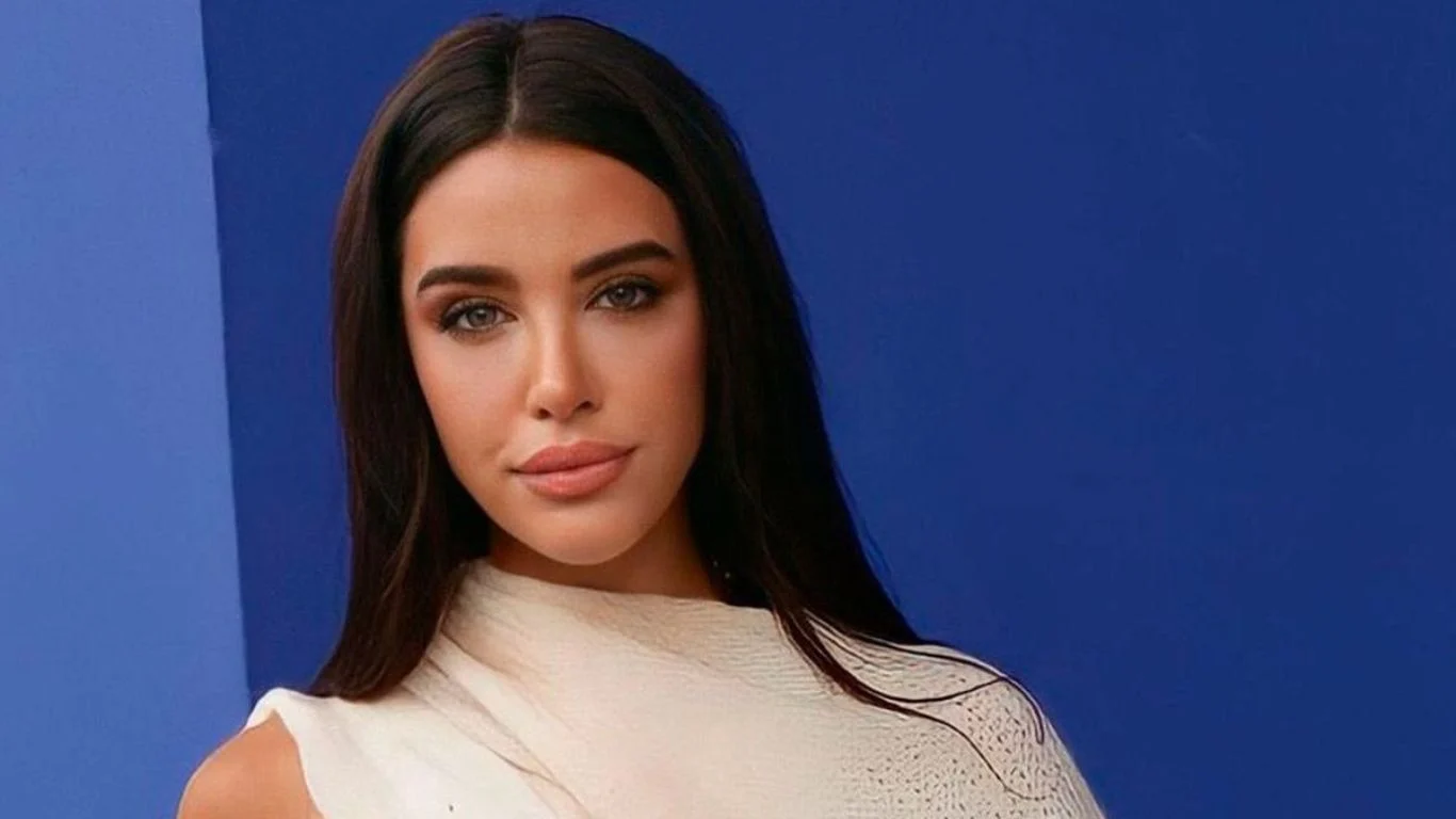 El vestido de Zara de Teresa Bass, un must-have que desaparecerá volando