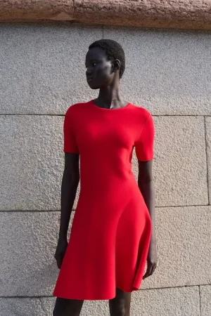 Vestido con vuelo