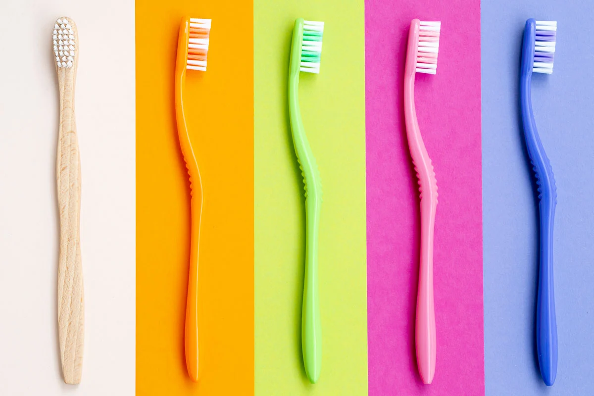 Ya no hace falta ir con tu cepillo de dientes a todos lados gracias a este invento que es mucho más cómodo