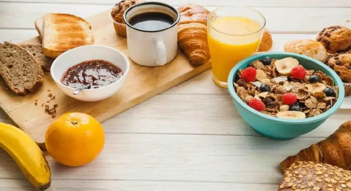 Los 4 alimentos que te están haciendo engordar y que los tienes en tu plato
