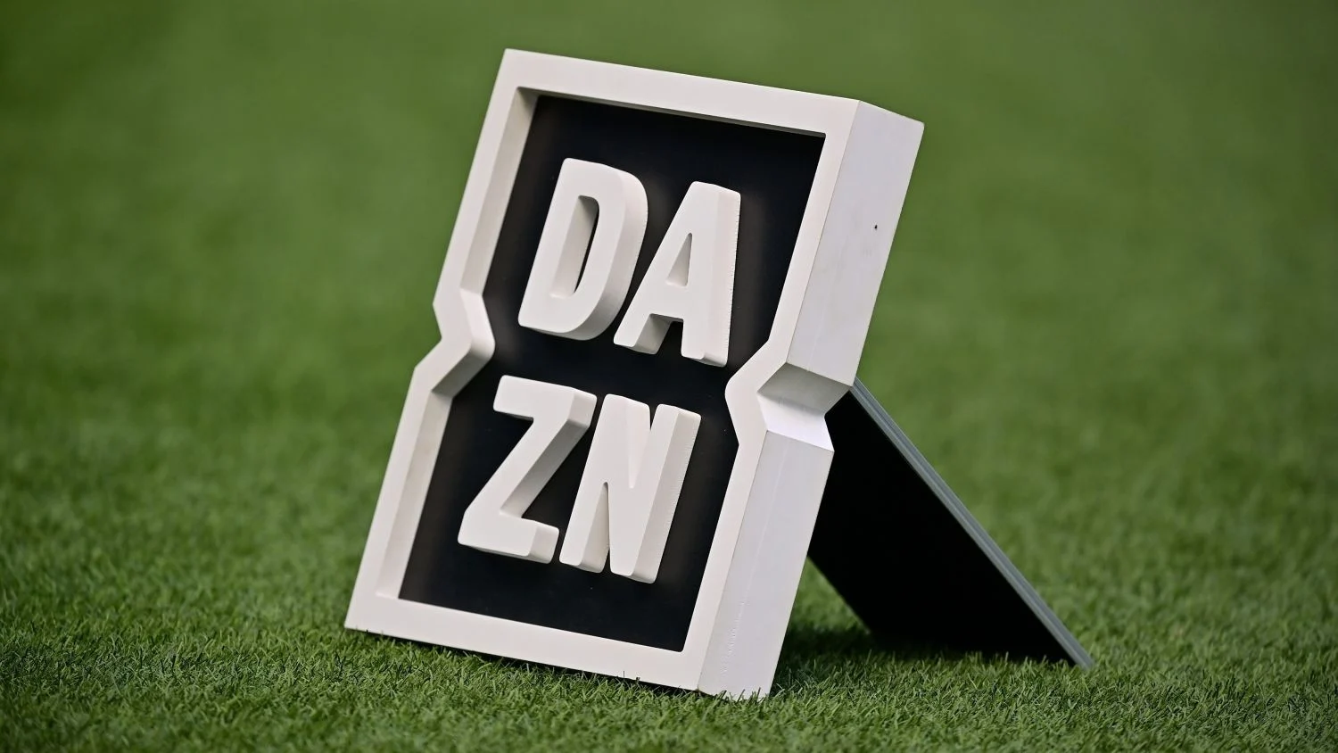 DAZN tiene las claves para acabar con la piratería: la educación es la primera