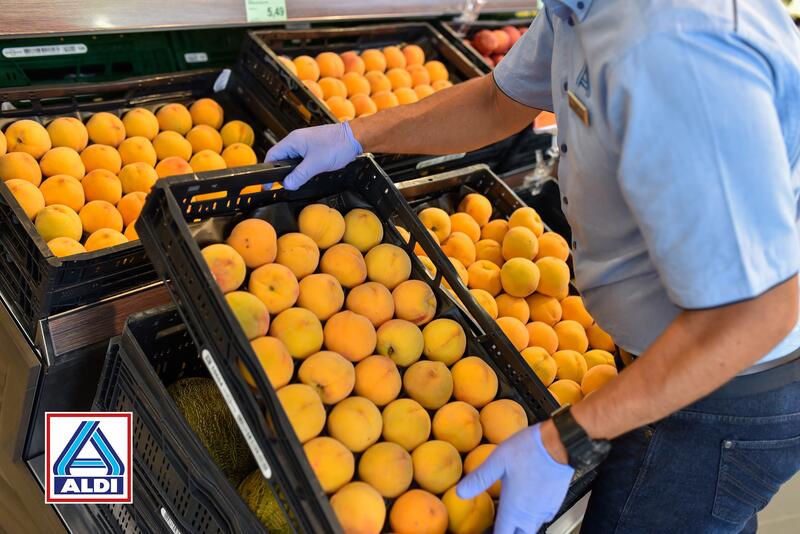Aldi incrementa sus compras de fruta de hueso, manzanas y peras a más de 10.000 toneladas de proveedores nacionales