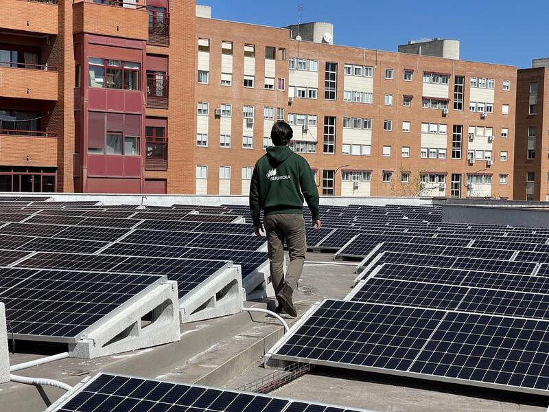 Iberdrola impulsa el acceso al autoconsumo solar a más de 100.000 hogares mediante sus comunidades