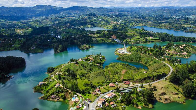 El Gobierno de Colombia se enorgullece de los logros turísticos y empresariales con Venezuela en sus dos años de mandato
