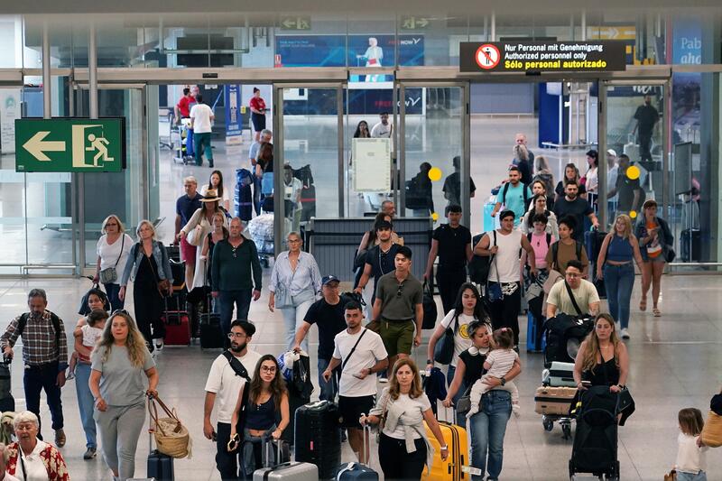 El turismo aéreo internacional en España alcanza nuevas alturas en julio de 2024