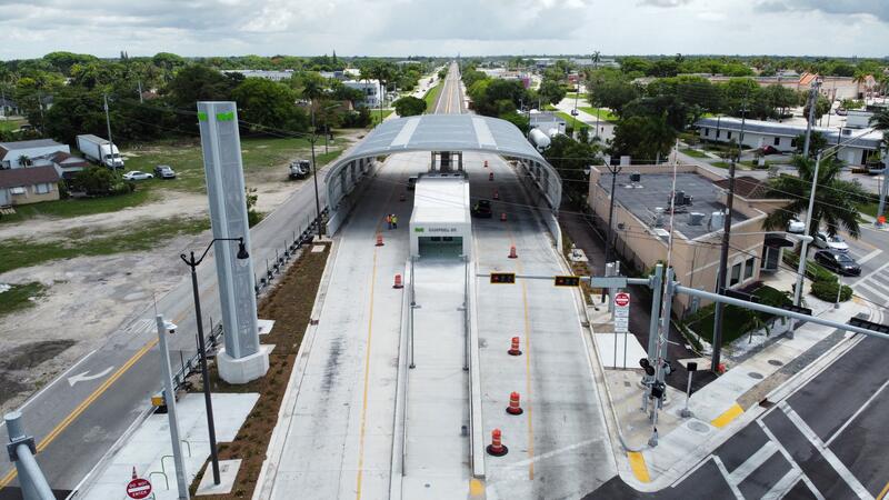 Miami recibe sus primeras cuatro estaciones de autobuses de tránsito rápido de parte de OHLA