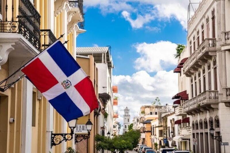 Iberia prepara un aumento en su oferta aérea hacia República Dominicana para el invierno