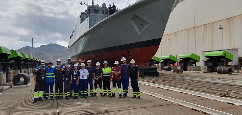 Navantia da el primer paso para la puesta a flote del cazaminas Turia