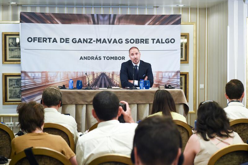 La Asociación de minoritarios considera impugnar la ley antiopas y denuncia la intervención del Gobierno en Talgo
