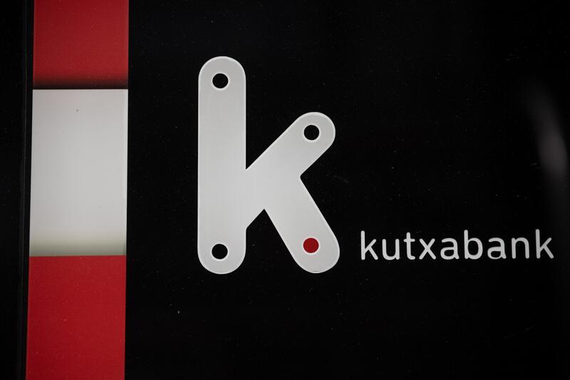 Kutxabank ofrece hasta 600 euros por domiciliar nóminas que superen los 2.500 euros