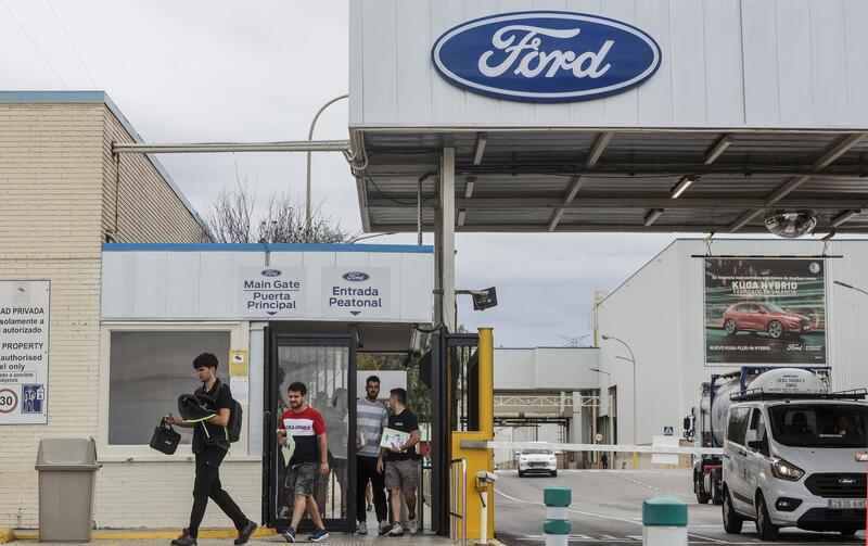 Ford Almussafes anuncia cambios en el ERTE: el montaje cesará su actividad el próximo viernes