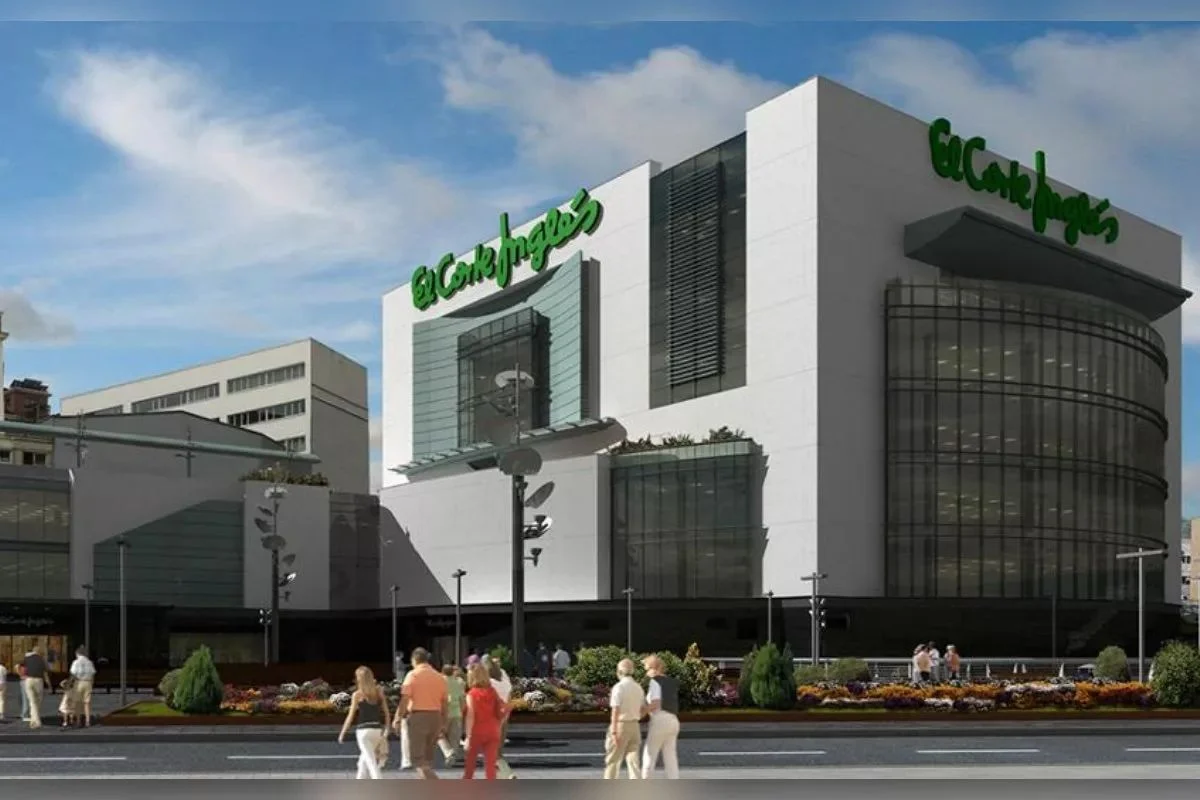 El Corte Inglés presenta los bañadores que te harán la reina de la playa este verano