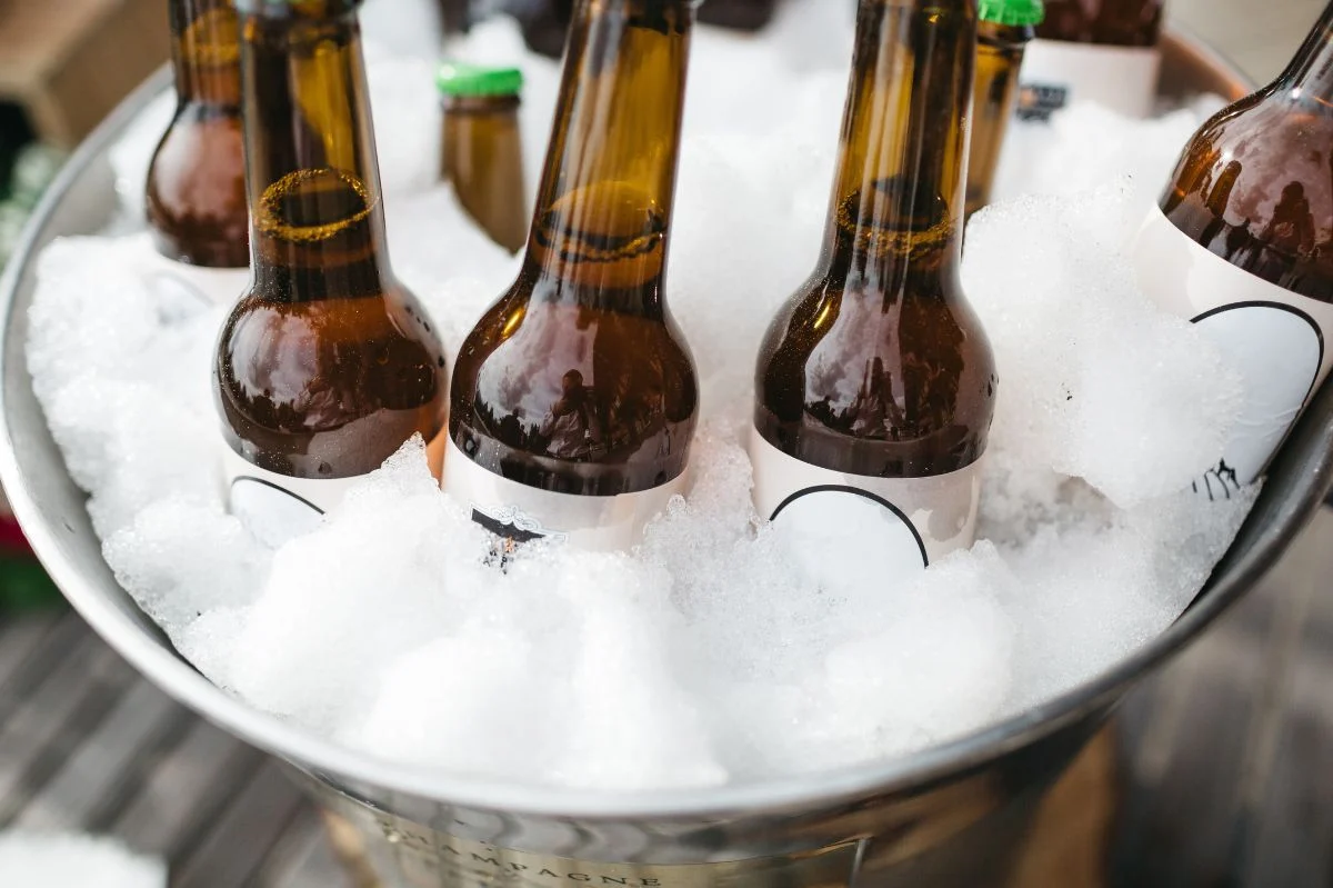 Cerveza fría en sólo 5 minutos con este asombroso truco científico