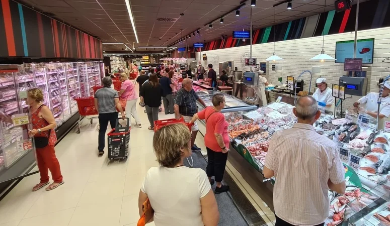La clave para los clientes de Eroski: promociones diferentes cada 15 días 1 Merca2.es EuropaPress 6051172 supermercado eroski Merca2.es