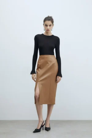 Falda midi