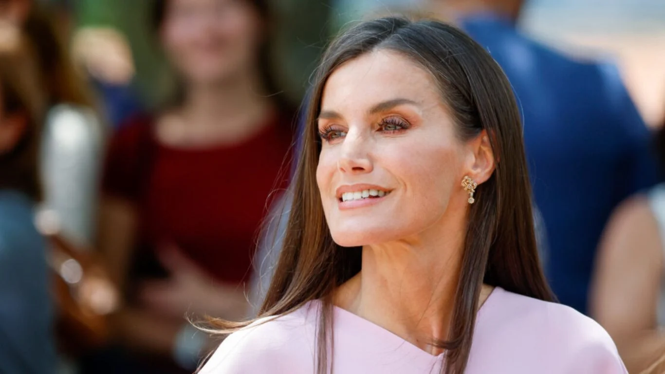 Este es el postre que la reina Letizia no prueba en sus cenas y la razón detrás de su decisión