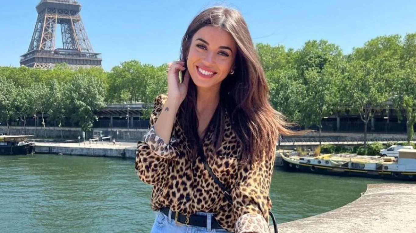 El vestido blanco de Rocío Camacho ya en Zara por solo 30 euros ¡Y quedan pocos!