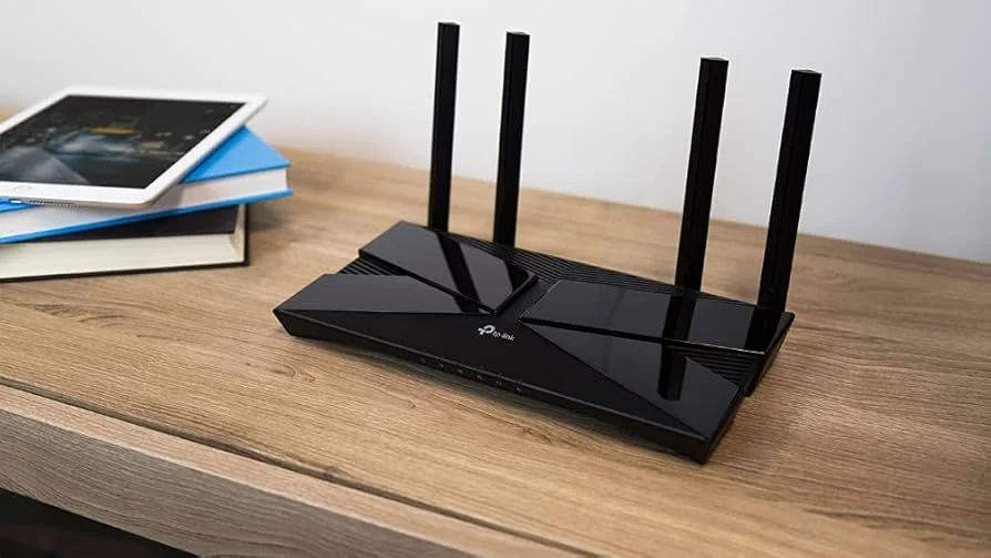 Haz esta configuración en tu router Wi-Fi para ser invisible ante los hackers