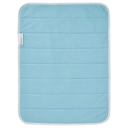 ¿Problemas para dormir? Refresca tu cama con el nuevo invento de Ikea 5 Merca2.es adios al calor el invento de ikea que refresca tu cama 999 E 620x620 1 Merca2.es