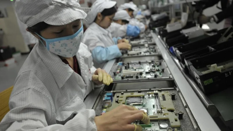 China dejaría de producir los dispositivos de Apple por una razón 1 Merca2.es Apple China