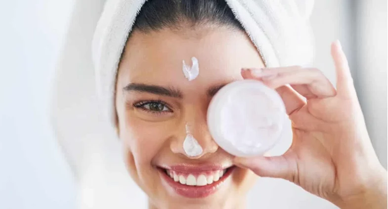 Esta joya de Amazon repleta de colágeno te dará un efecto «glass skin» que ningún otro producto te puede dar