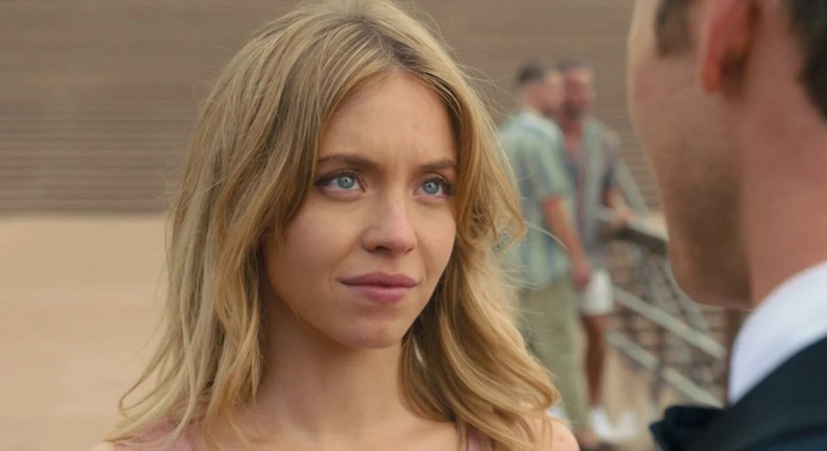 Este viernes el amor y el humor se encuentran en Movistar Plus con Sydney Sweeney y un estreno que te enamorará