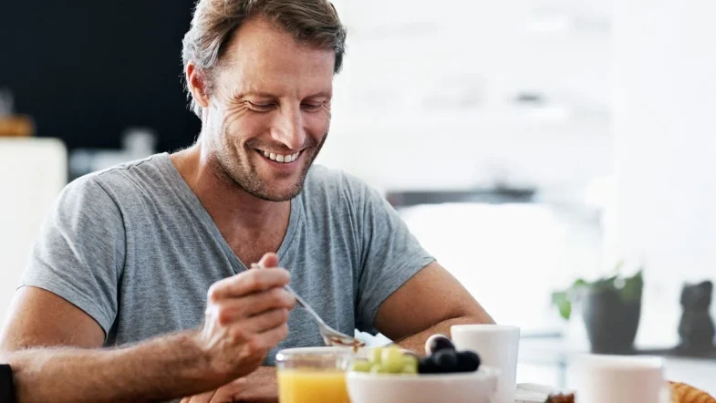 Un nutricionista aconseja el mejor método para reducir el azúcar en sangre después de comer 