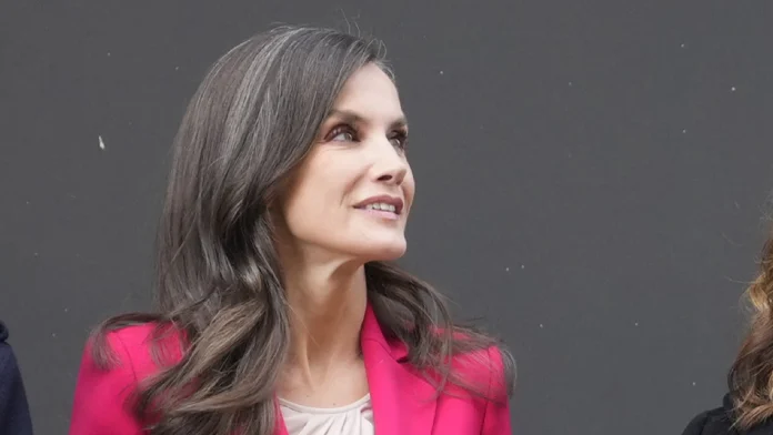 Sin dolor ni pinchazos: el secreto mejor guardado de la reina Letizia para lucir un rostro descansado
