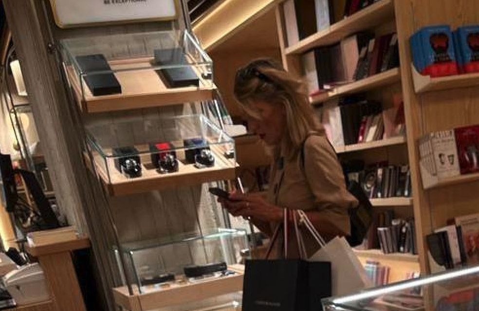 Yolanda Díaz se presenta en la ópera con un peligroso vestido de 25 euros 3 Merca2.es Yolanda Díaz