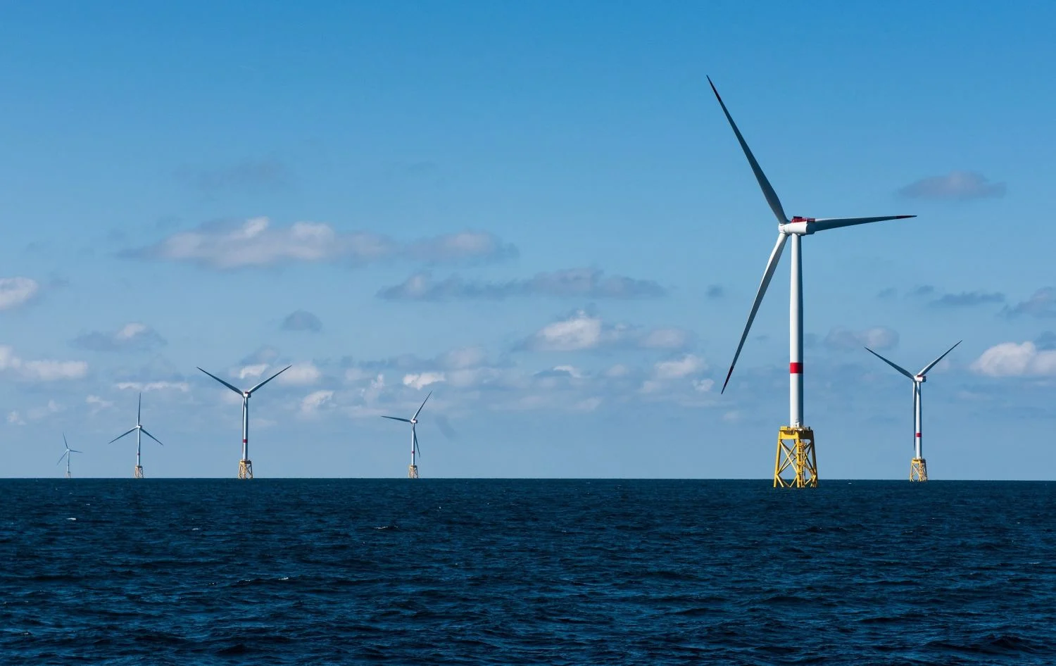 Iberdrola refuerza su liderazgo en eólica marina con la inauguración de Saint Brieuc, en Francia, tras invertir 2.400 millones
