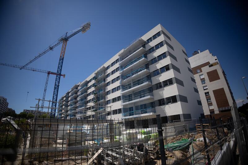 La compraventa de viviendas aumenta un 20% en julio y los préstamos hipotecarios se elevan un 31%, según datos de notarios