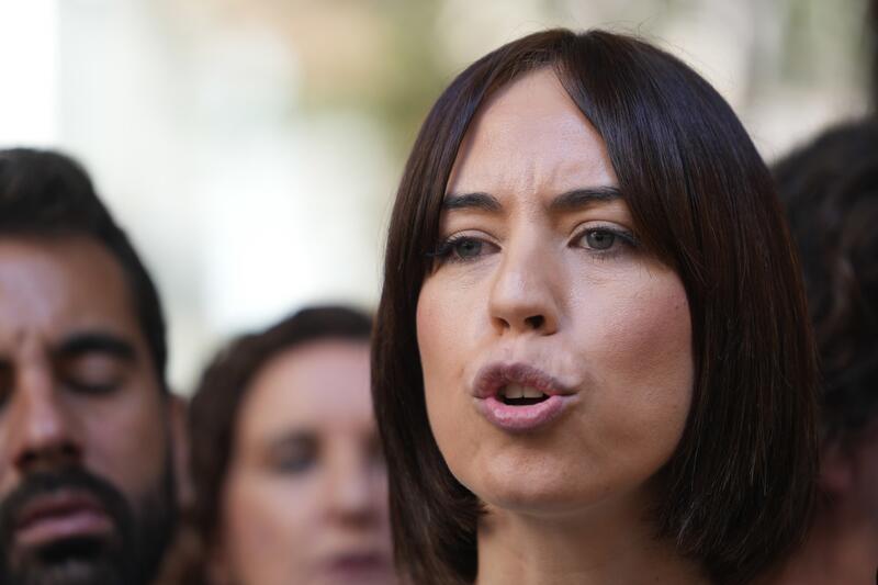 El Gobierno cubrirá el 80% de la matrícula para 8.000 jóvenes que estudien IA en España