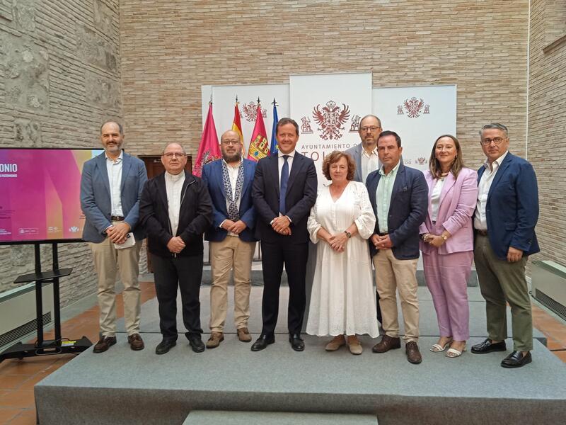 El alcalde de Toledo se pronuncia sobre los hoteles en Puy du Fou y promete investigar diferentes alternativas