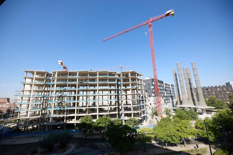 La actividad en el mercado inmobiliario se eleva un 0,8% anual en el segundo trimestre, superando un año de descensos
