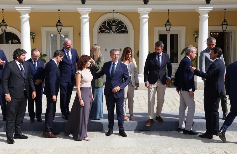 Feijóo y sus líderes regionales solicitan 18.000 millones de fondos europeos y evitar las subastas de Sánchez